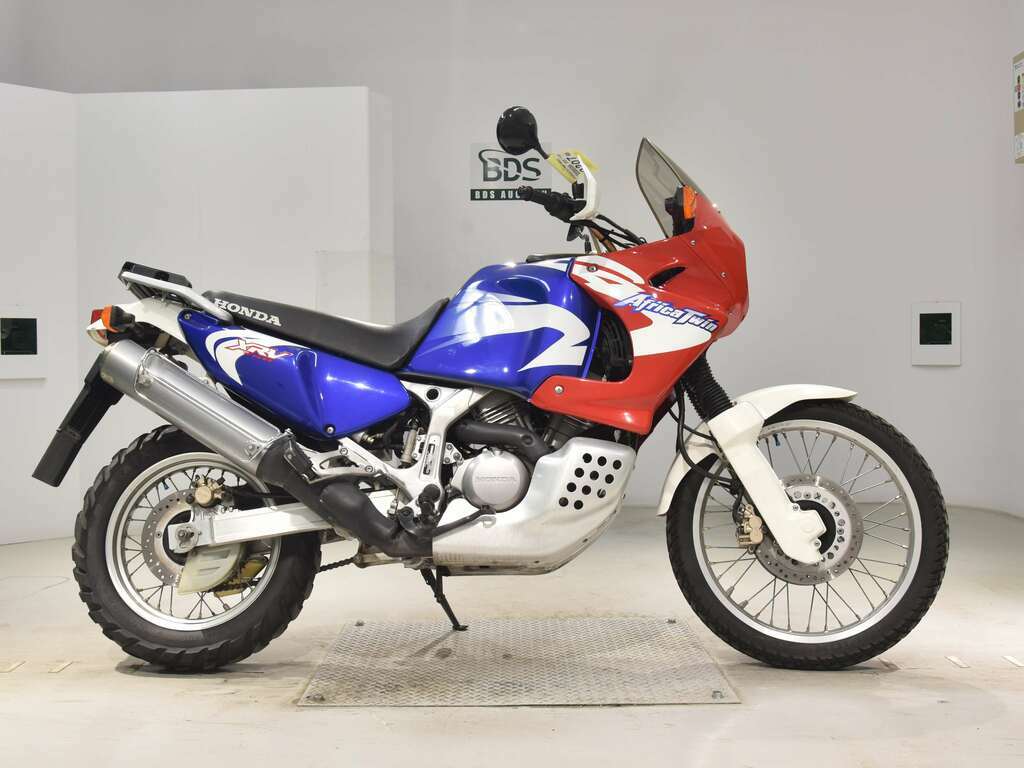 РњРѕС‚РѕС†РёРєР» Honda Africa Twin 750