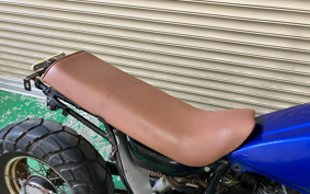 YAMAHA TW125 DE01