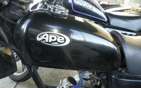 HONDA APE 100 HC07