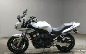 YAMAHA FZS600 FAZER 2003 RJ02