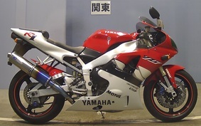 YAMAHA YZF-R1 1999 RN01