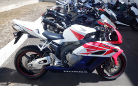 HONDA CBR1000RR 2004 SC57