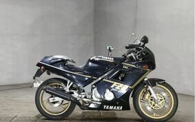 YAMAHA FZR250 2KR