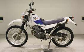 YAMAHA SEROW 225 W 4JG