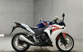 HONDA CBR250R MC41