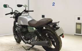 MOTO GUZZI V7 STONE 2022 KZA0