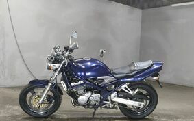 SUZUKI BANDIT 250 GJ77A