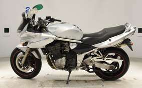 SUZUKI BANDIT 1200 S 2005 GV77A