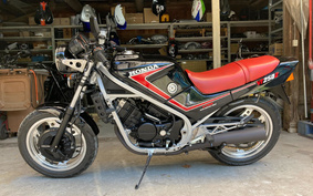 HONDA VT250Z MC08