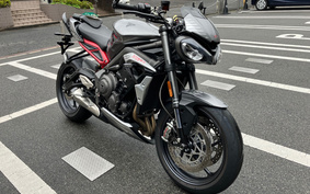 TRIUMPH STREET TRIPLE RS 2021 HDA554