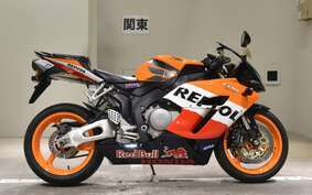 HONDA CBR1000RR 2005 SC57