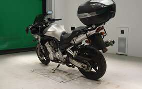 YAMAHA FZS1000 FAZER 2003 RN06