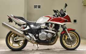 HONDA CB1300SB SUPER BOLDOR A 2006 SC54