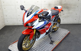 HONDA CBR1000RR 2015 SC59