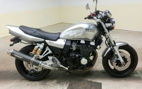 YAMAHA XJR400 R 2001 RH02J