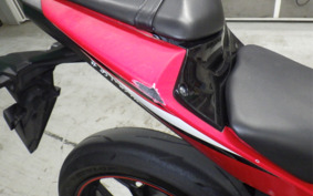 YAMAHA YZF-R25 A RG10J