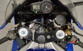 YAMAHA YZF-R1 RN04
