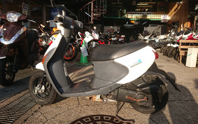 SUZUKI LET's 4 CA45A