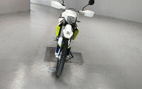 HUSQVARNA 701エンデューロ 2022 UEV