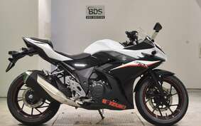 SUZUKI GSX250R DN11A