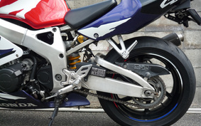 HONDA CBR900RR 2000 SC33