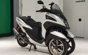 YAMAHA TRICITY 125 SE82J