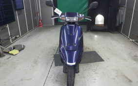 SUZUKI ADDRESS V100 CE11A