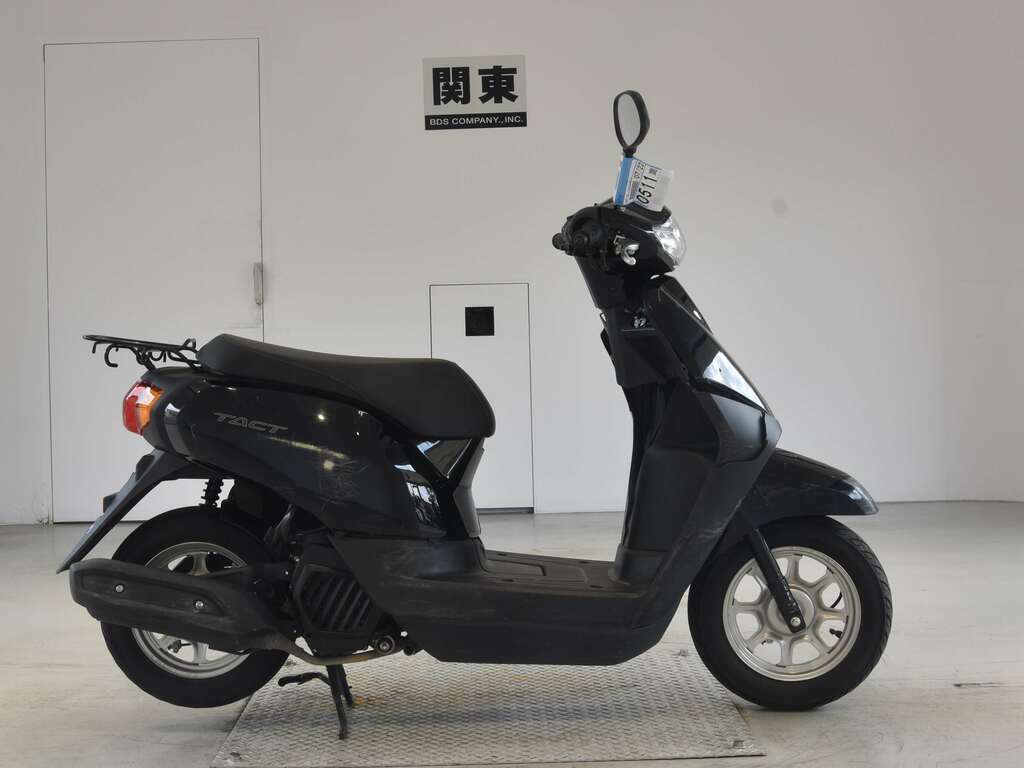 Скутер honda tact af79