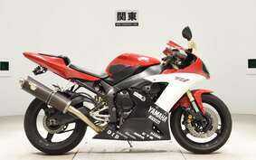 YAMAHA YZF-R1 2002 RN09