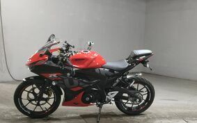 SUZUKI GSX-R125 DL33B