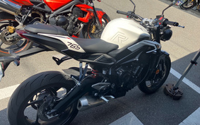 TRIUMPH STREET TRIPLE R 2023 HDA604