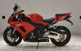 HONDA CBR1000RR 2006 SC57