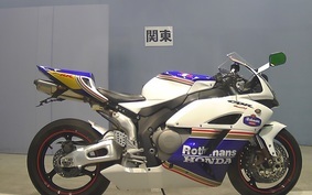 HONDA CBR1000RR 2004 SC57