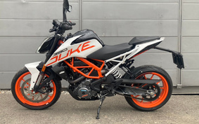 KTM 390 DUKE 2021 JPJ40