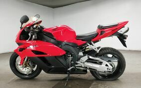 HONDA CBR1000RR 2005 SC57