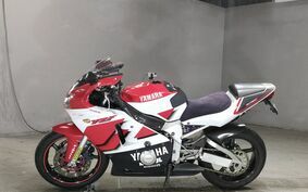 YAMAHA YZF-R6 1999 RJ03