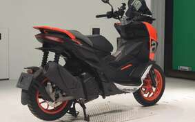 APRILIA SR GT200