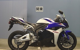 HONDA CBR600RR GEN 3 2011 PC40