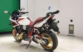 HONDA CB1300SB SUPER BOLDOR A 2006 SC54