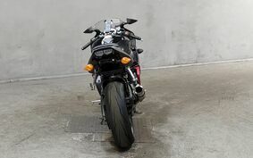 YAMAHA YZF-R6 2004 RJ06E