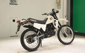 YAMAHA DT125 17F