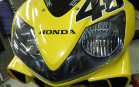 HONDA CBR600F GEN 3 2002 PC35