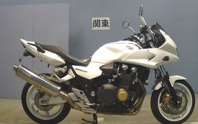 HONDA CB1300SB SUPER BOLDOR A 2011 SC54