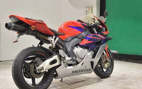 HONDA CBR1000RR 2005