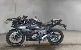 SUZUKI GIXXER 250 SF ED22B