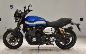 YAMAHA XJR1300 C 2015