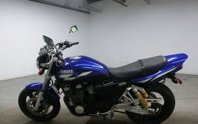 YAMAHA XJR400 R 2002 RH02J