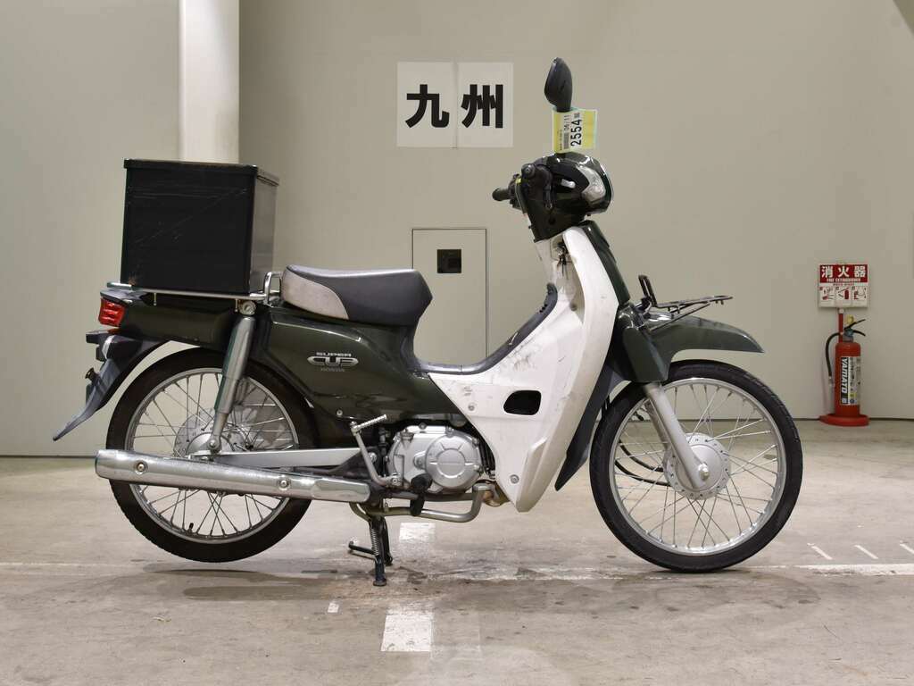 Honda super cub aa04