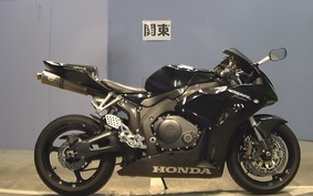 HONDA CBR1000RR 2006 SC57