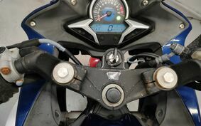 HONDA CBR250R MC41